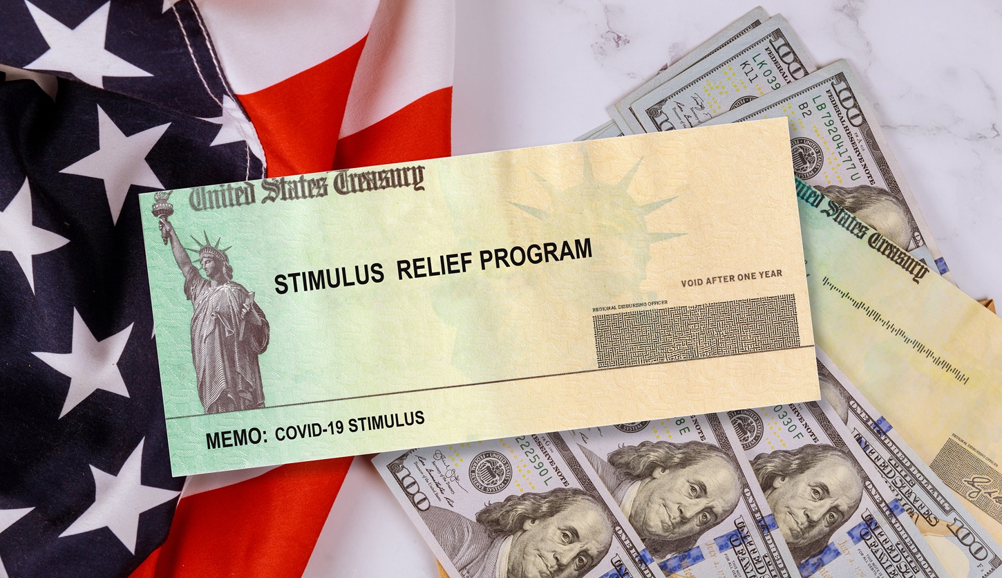 Cheques de alivio del IRS de $1,390: ¿Qué hay de cierto en el rumor de este pago en octubre?