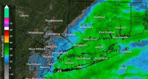 Posibles inundaciones en algunas zonas en Nueva York ante la lluvia constante.