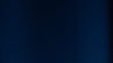 El subdirector a cargo de Nueva York, Christopher Raia, habla en una conferencia de prensa junto al director del FBI, Kash Patel.