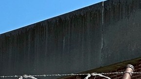 Andrew Cuomo propone reconstruir Rikers Island en lugar de cerrarla