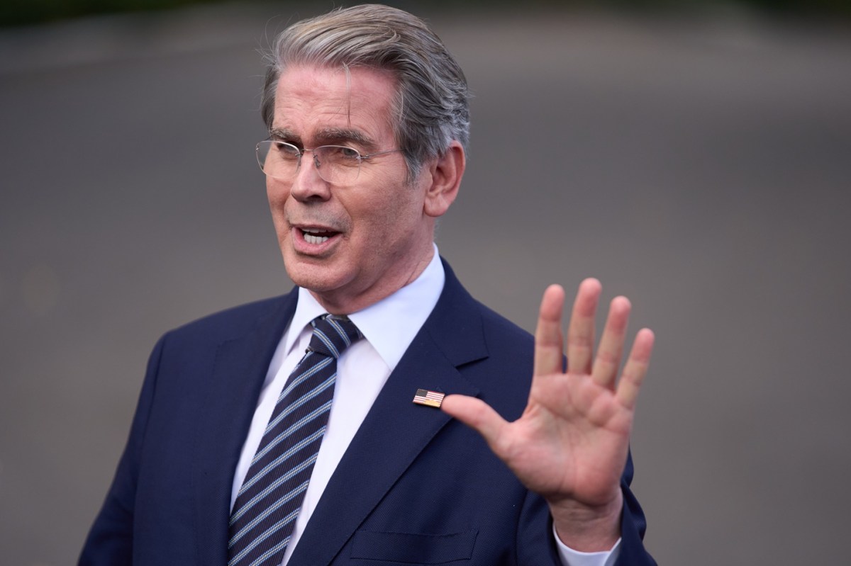 Deuda nacional de EE.UU. alcanza nuevo récord de $38 billones, en medio de una crisis fiscal que se agudiza