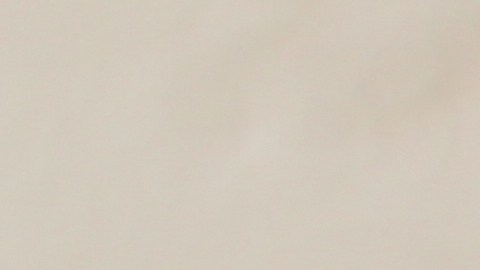 El bizcochuelo saludable de Dulces Diabéticos rinde 12 porciones. Cada una (50g) aporta solo 121,76 kcal y 11,04 g de carbohidratos.