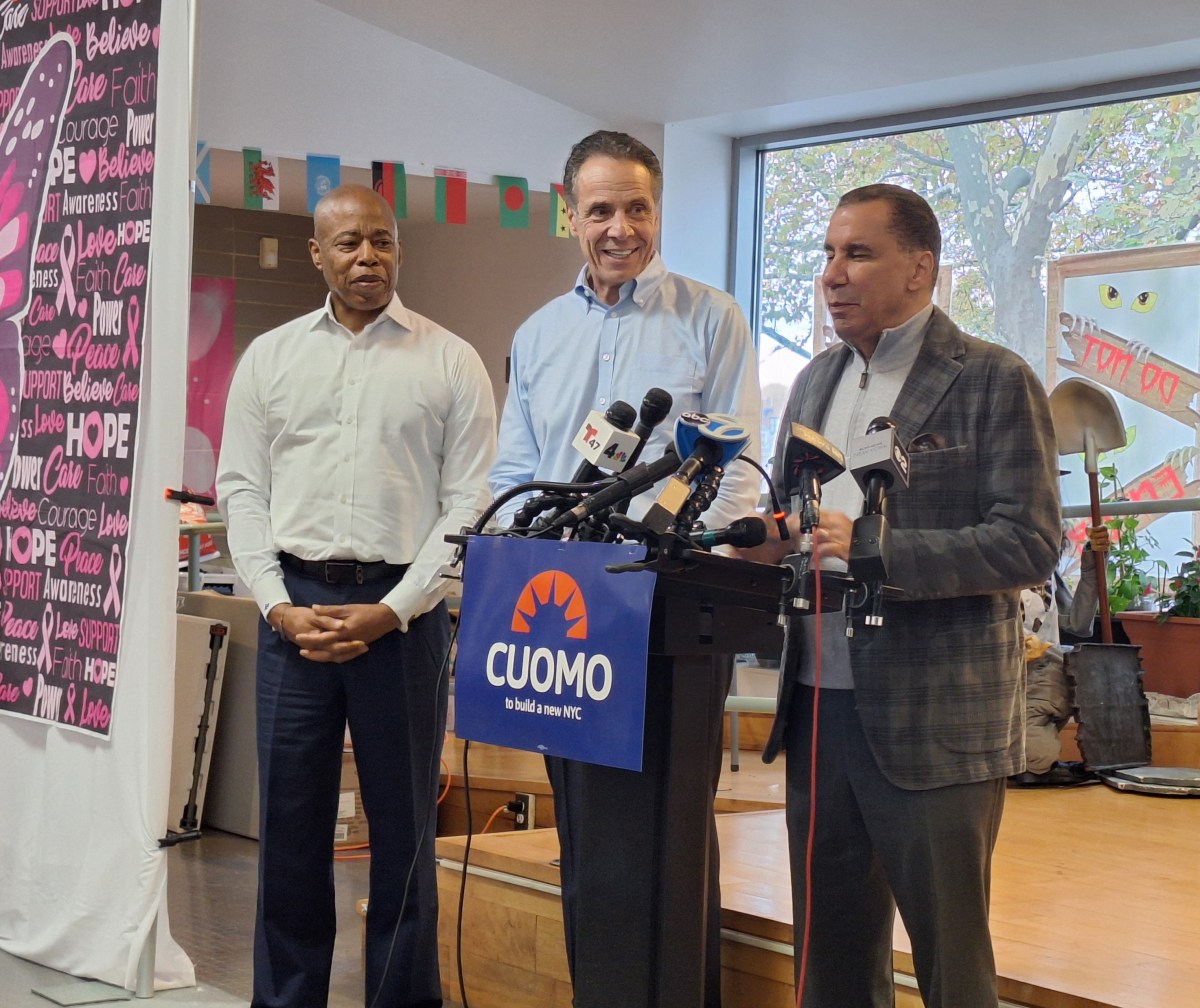 Andrew Cuomo recibe el respaldo del exgobernador Paterson en la agonía de la campaña por la alcaldía de NYC