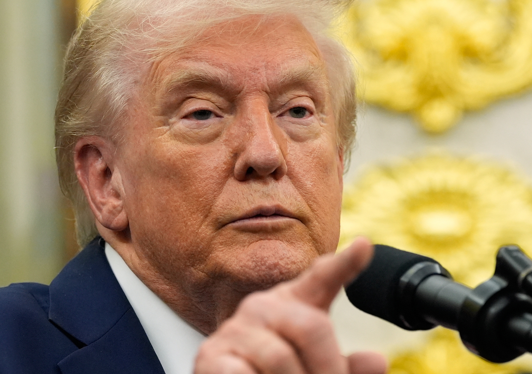 Trump Threatens Federal Layoffs Targeting Democrats as Shutdown Turns Federal Row into Firing Row