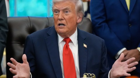 Trump dice que tiene “la última palabra” sobre su reclamo millonario contra el Departamento de Justicia