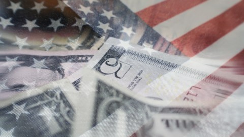 Cuando las personas se dan cuenta de que  sus pequeñas contribuciones pueden marcar la diferencia y permitir que un candidato dedique  más tiempo a conectar con sus vecinos, aumentan sus posibilidades de involucrarse más en su  comunidad.