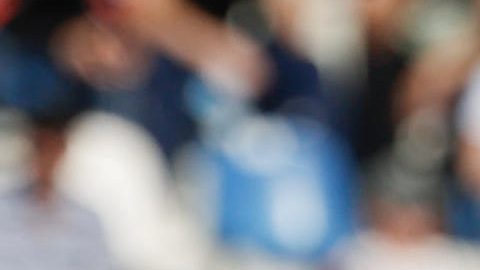 Niko Tsakiris de Estados Unidos disputa el balón con Ali Maamar de Marruecos este domingo, en un partido de cuartos de final de la Copa Mundial Sub-20 entre Estados Unidos y Marruecos.
