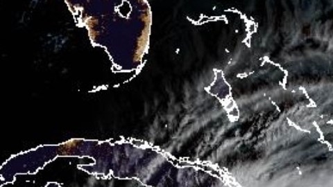Vista satelital del huracán Melissa en el Caribe, evidenciando su potencia y alcance geográfico.