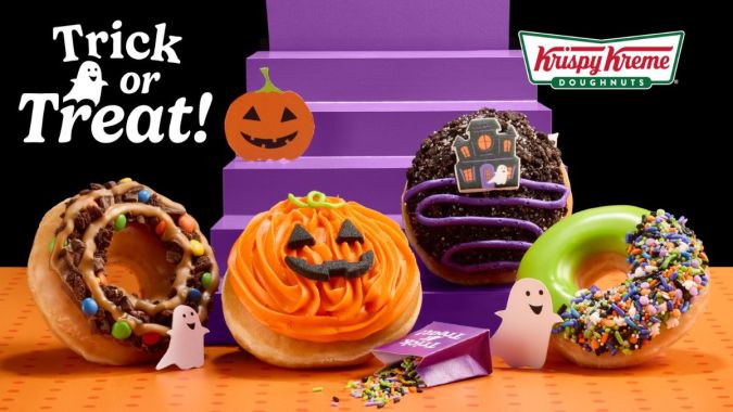 Krispy Kreme ofrece diseños divertidos y coloridos para Halloween.