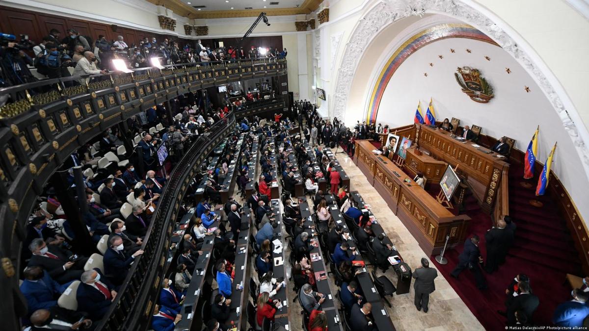 Venezuela aprueba ley ante despliegue militar estadounidense