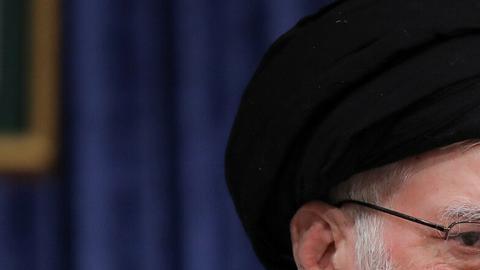 El líder afirmó que "la naturaleza arrogante de Estados Unidos no acepta otra cosa que la sumisión".