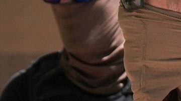 Los agentes migratorios cada vez usan técnicas más violentas durante detenciones.