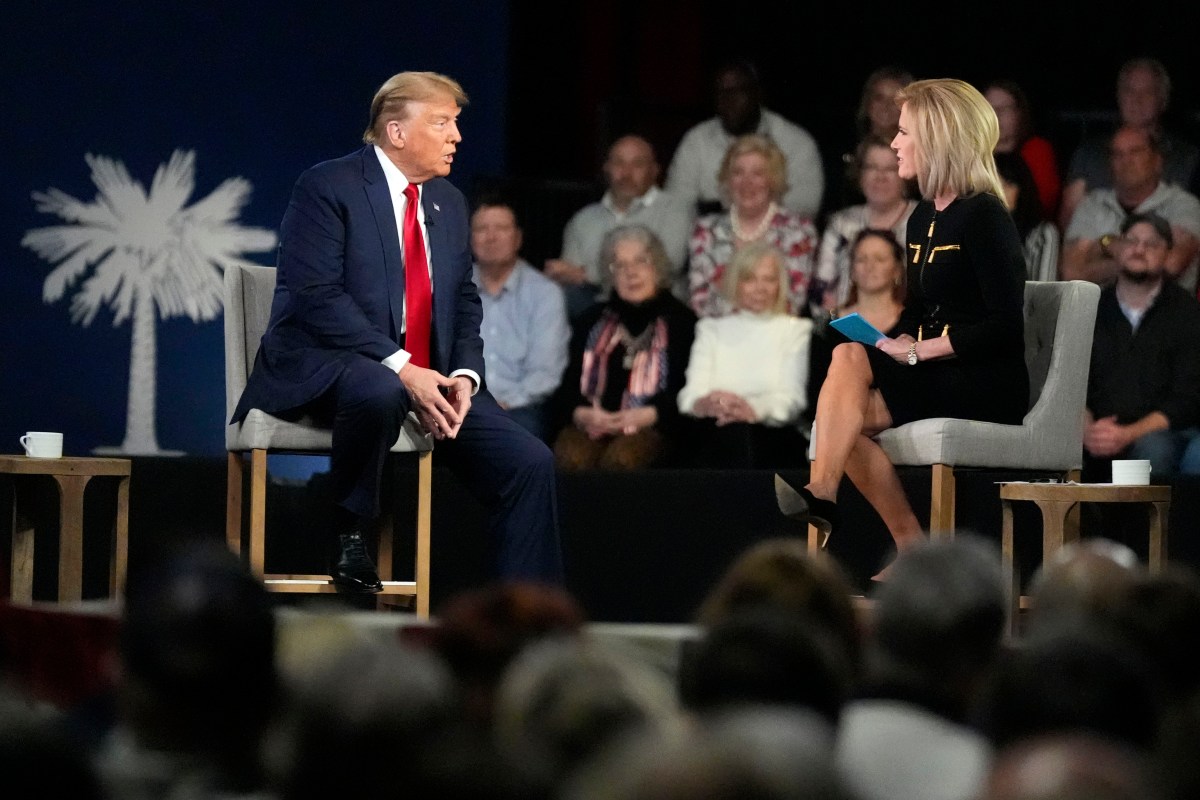 Trump defiende llegada de cientos de miles de estudiantes chinos pese a su línea dura migratoria