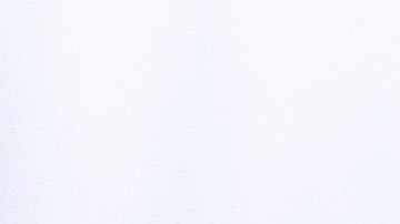 El comisionado del Departamento de Bomberos de la ciudad de Nueva York, Robert Tucker, pronuncia un discurso durante la ceremonia de juramentación en la Academia de Bomberos del FDNY, el lunes 12 de agosto de 2024, en Nueva York.