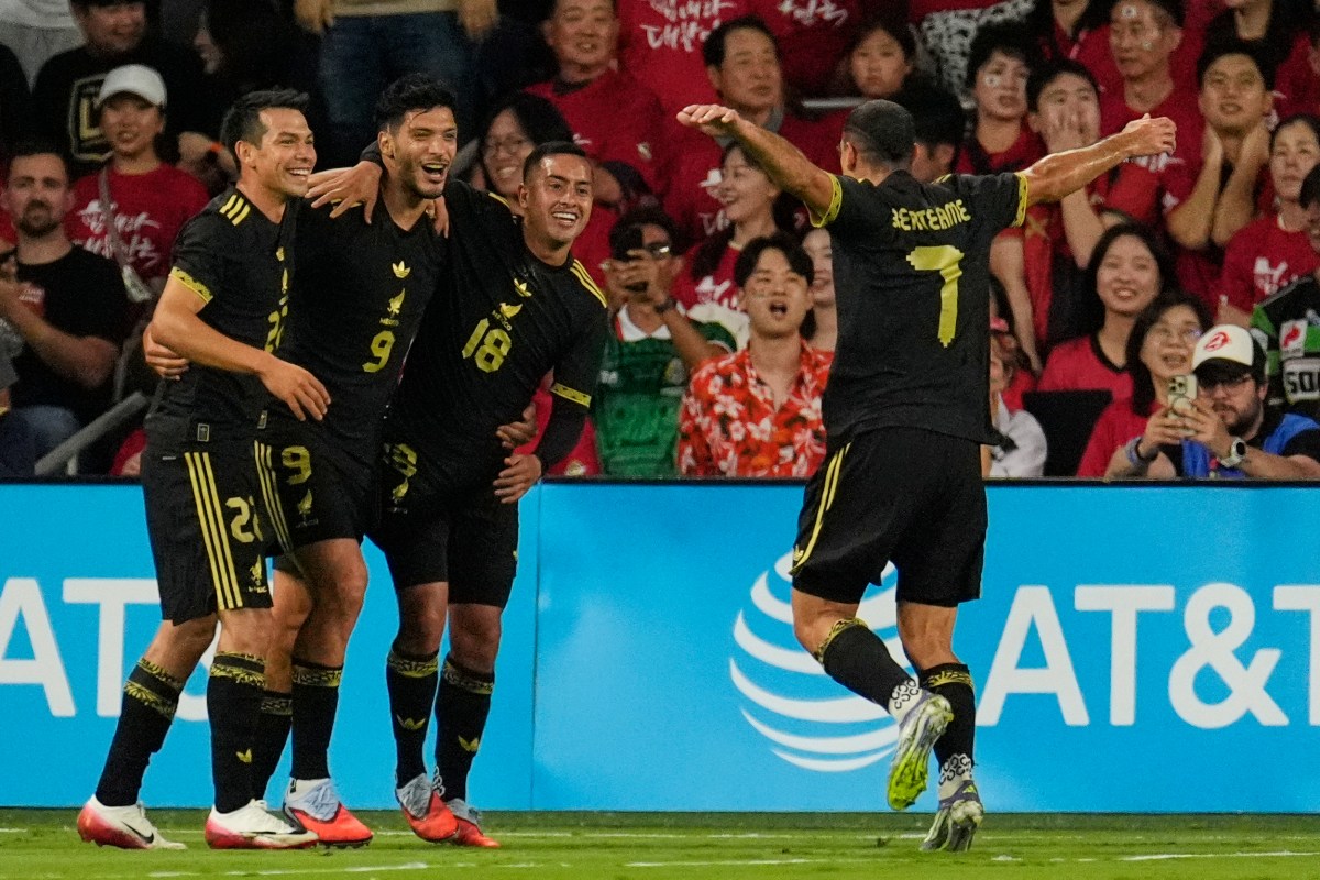 Concacaf premia a Raúl Jiménez con el “Mejor Gol del Año”