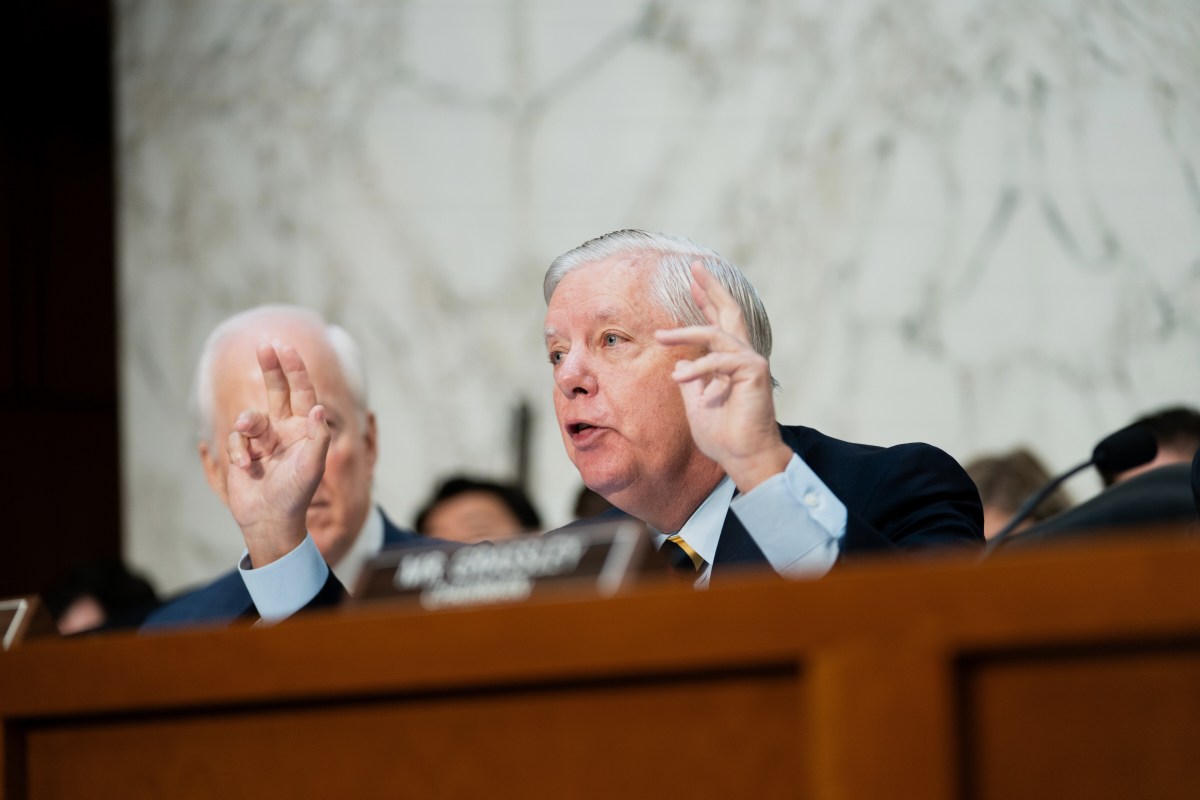 Senado rechaza limitar poderes de Trump sobre acciones militares en Venezuela