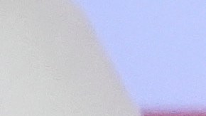 Simpatizantes sostienen un cartel antes de que el candidato presidencial republicano, el expresidente Donald Trump, llegue para hablar durante un evento de campaña, el 12 de septiembre de 2024, en Tucson, Arizona.