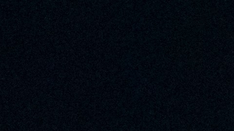 El presidente Donald Trump gesticula mientras camina por el Jardín Sur de la Casa Blanca, el domingo 2 de noviembre de 2025, en Washington, después de regresar de un viaje a Florida.