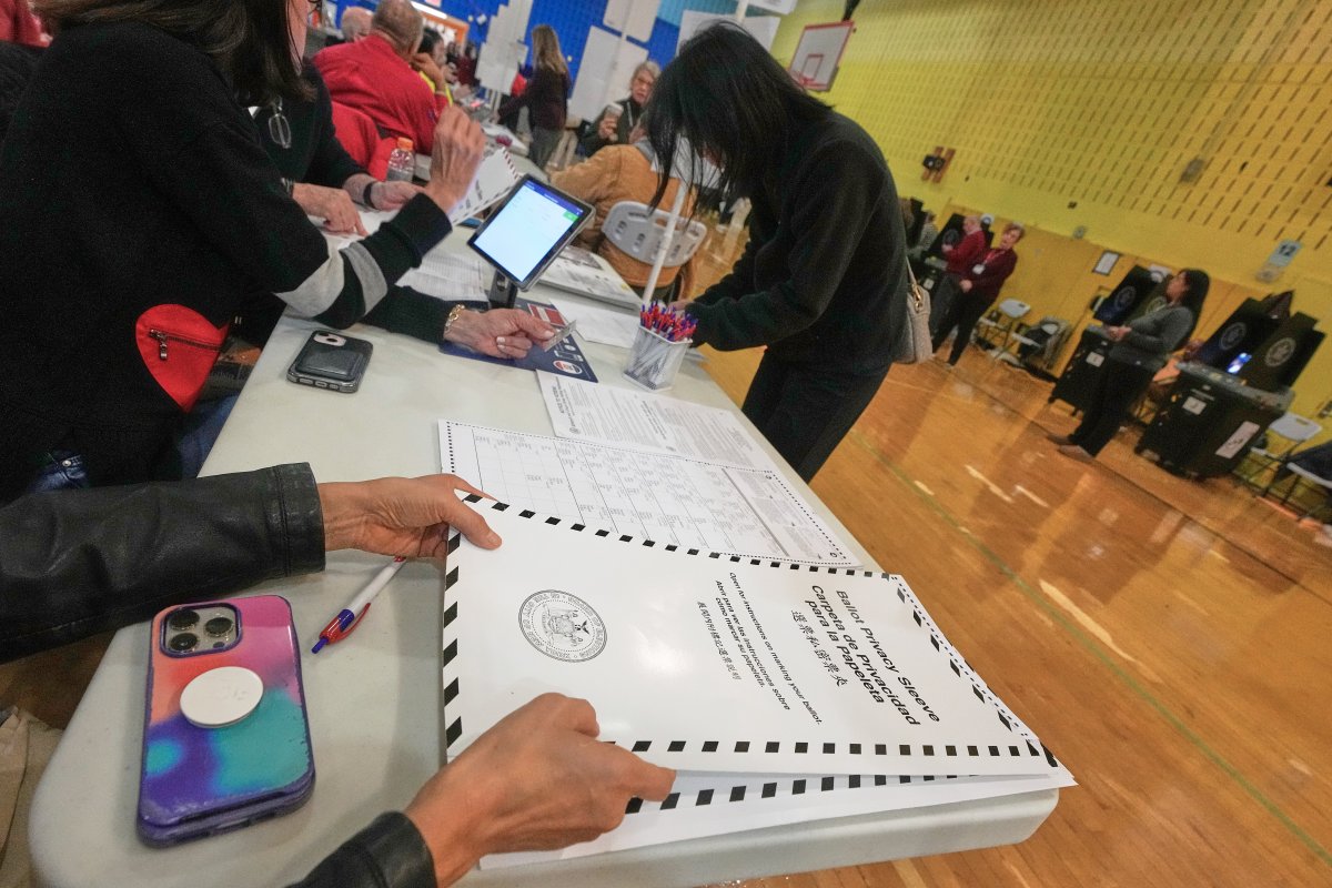 Neoyorquinos dijeron “sí” a cinco medidas de reforma y “no” al cambio en las fechas de elecciones