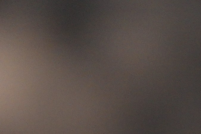 La candidata a gobernadora de Nueva Jersey, Mikie Sherrill, habla con los periodistas después de votar en Montclair.