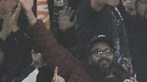 El delantero del San Diego FC, Amahl Pellegrino, celebra su gol con los aficionados durante la segunda mitad del tercer partido de la primera ronda de los playoffs de la Conferencia Oeste de la MLS contra los Portland Timbers el domingo 9 de noviembre de 2025 en San Diego.