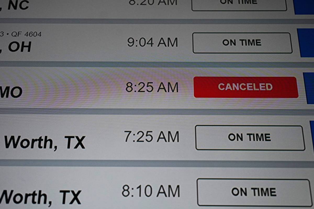 Más de 850 vuelos fueron cancelados en EE.UU. durante la madrugada del miércoles