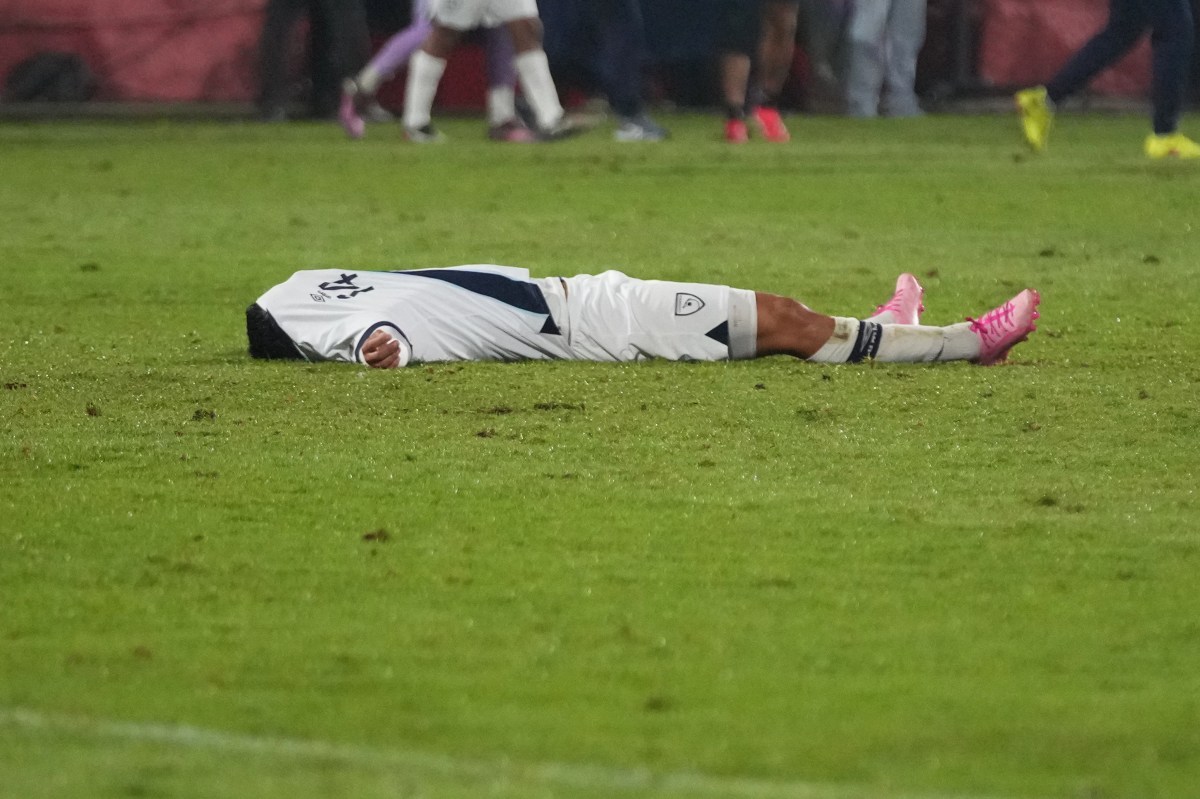 Lágrimas de la eliminación: el llanto desconsolado del utilero de Guatemala se vuelve viral