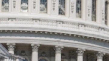 La legisladora habría actuado en complicidad con su hermano.