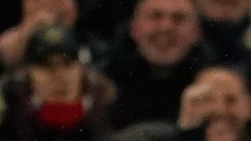 Idrissa Gana Gueye fue expulsado tras pegarle una cachetada a compañero del Everton ante Manchester United