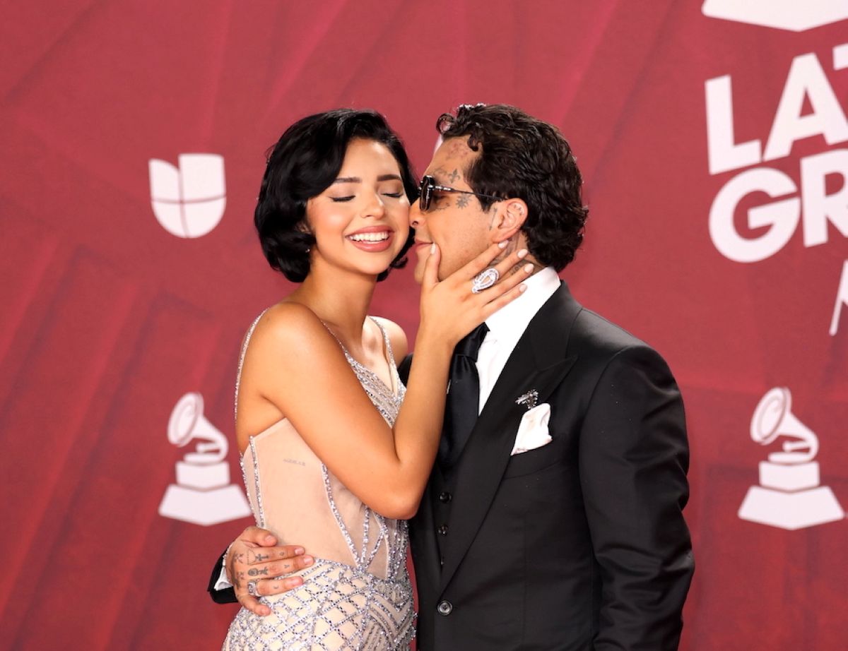 Ángela Aguilar anuncia boda por la iglesia con Christian Nodal