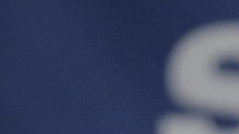 Carlos Beltrán, de los Mets de Nueva York, sonríe durante una rueda de prensa.