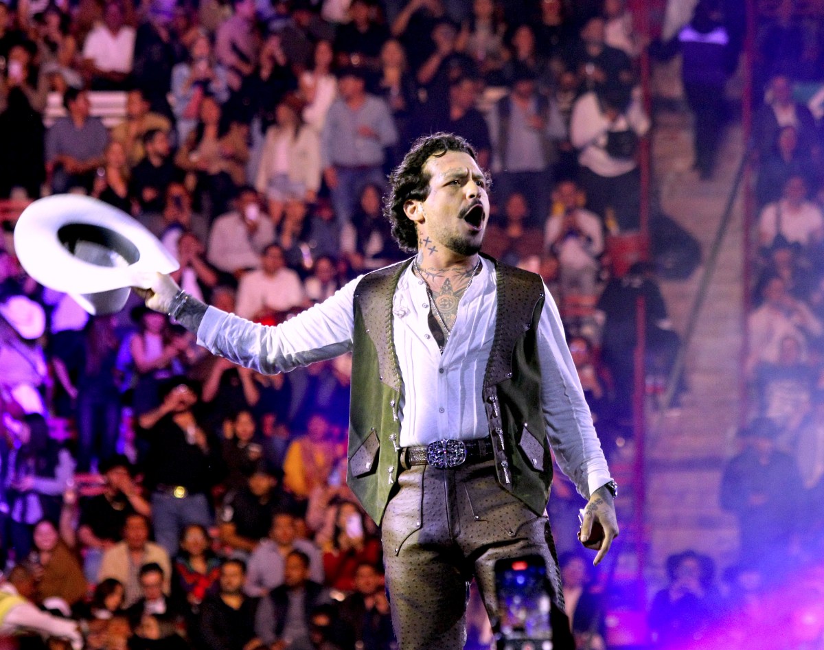 FGR negó exoneración de Christian Nodal y su familia tras conflicto con Universal Music