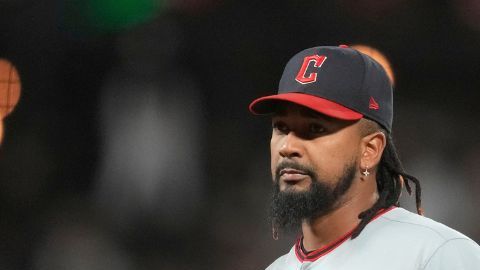 Emmanuel Clase y Luis Ortiz, lanzadores de Cleveland Guardians.