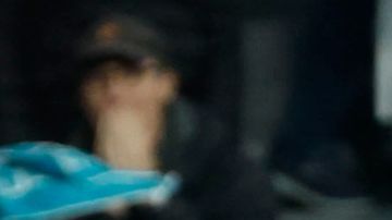 El jugador del Miami Dolphins Jack Jones celebra como Cristiano Ronaldo.