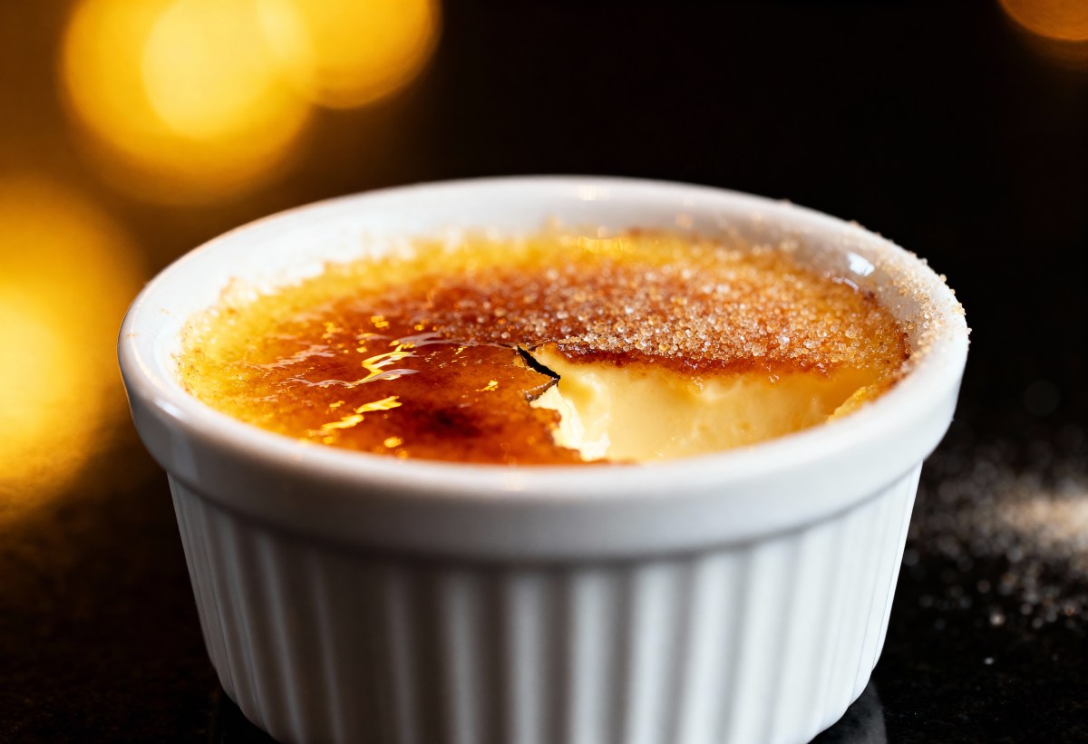 Cómo hacer Crème Brûlée clásica en casa: fácil con baño María