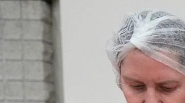 De cara al festejo de Acción de Gracias, la confianza del consumidor se desplomó en octubre a causa del cierre del gobierno.