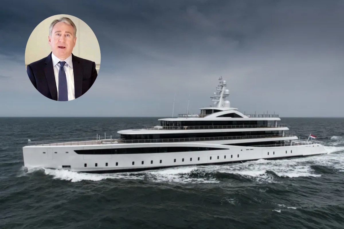 Magnate Ken Griffin construye puerto privado de 3.7 acres para su yate de $250 millones