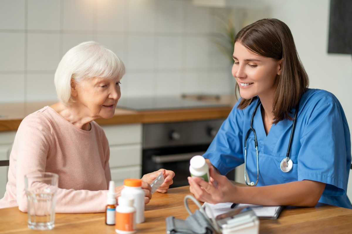 Medicare recortará el precio de 15 medicamentos clave para adultos mayores; conoce los nuevos costos
