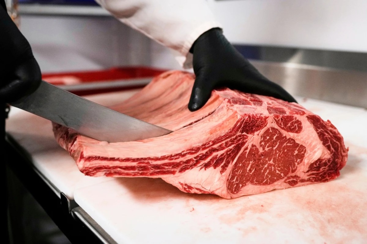 Empacadoras de carne en la mira: Trump acusa de manipulación de precios y ordena investigar a empresas extranjeras
