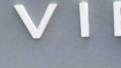 Charles Leclerc (izquierda) y Alexandra Saint Mleux.