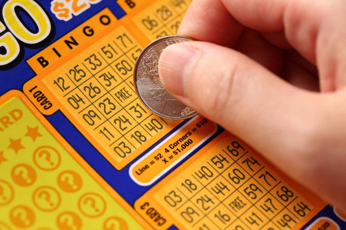 Hombre en Detroit gana $1 millón con un raspadito que alguien rechazó