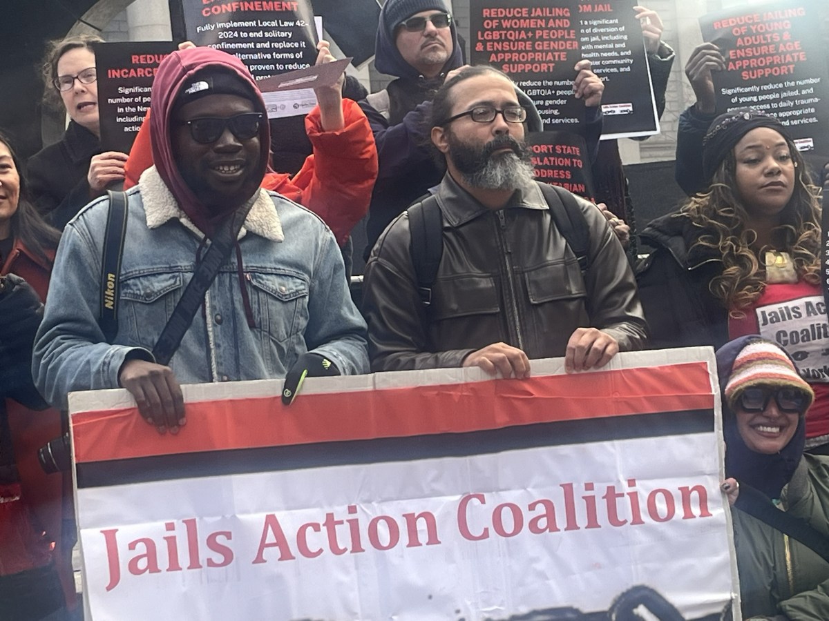 Alcalde electo estará presionado a reformar el sistema carcelario de NYC y cerrar Rikers Island