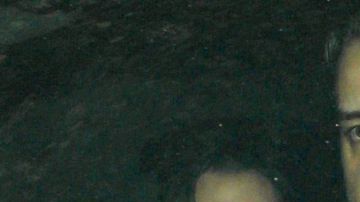 Kris Jenner lució un vestido rojo en su fiesta de cumpleaños.