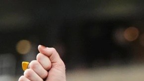 La NFL busca ampliar su mercado femenino, luego que el 41% de las mujeres encuestadas afirmó ser fan de la liga.