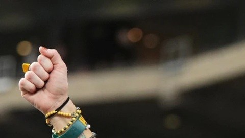 La NFL busca ampliar su mercado femenino, luego que el 41% de las mujeres encuestadas afirmó ser fan de la liga.