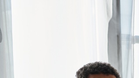 La mayoría de las personas descansan durante el día feriado de Acción de Gracias.