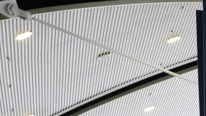 Las autoridades estiman una afluencia récord de viajeros por tierra y aire para la semana de Acción de Gracias.