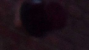 El lanzador de béisbol de los Cleveland Guardians, Luis Ortiz (al centro), sale del Tribunal Federal.