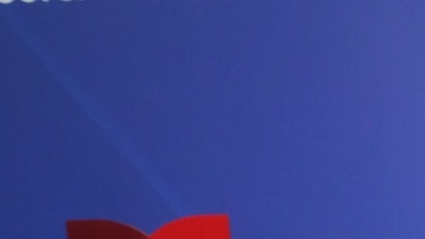 El cantante Lupillo Rivera estrena novia.