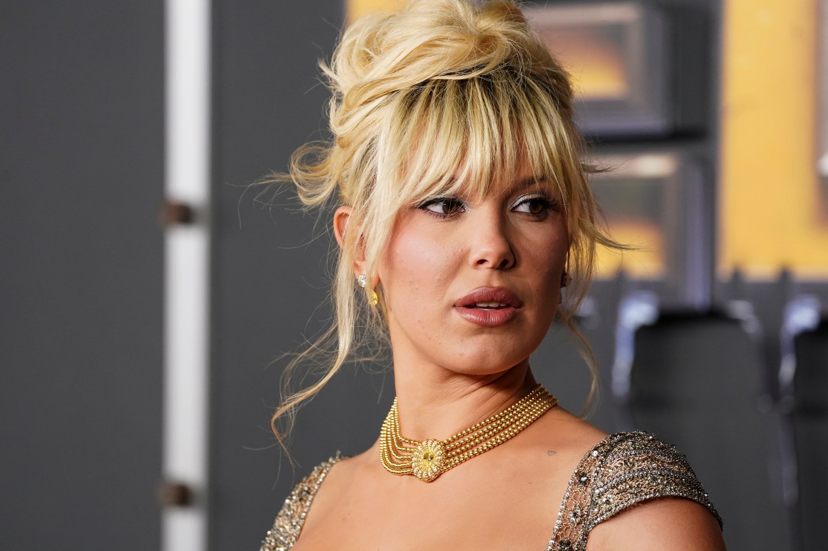 Millie Bobby Brown calificó de "acoso" los titulares que critican su aspecto